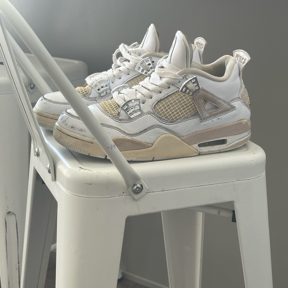 Jordan Sneakers in White and Cream